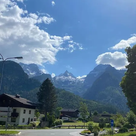 Grubhof Schlosspark, Mit Indoor Pool Und Garten