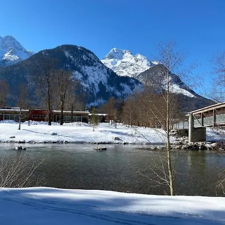 Grubhof Schlosspark, Mit Indoor Pool Und Garten