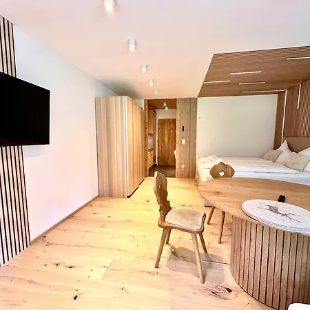 Grubhof Schlosspark, Mit Indoor Pool Und Garten *