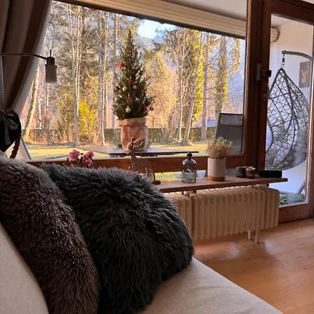 Apartment Mit Indoor Pool Und Garten